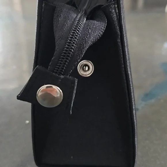 Handbag - Picture 4 of 4